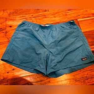 Patagonia Baggies 5 inch inseam XL